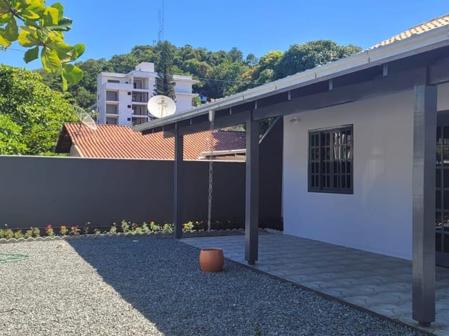Casa com 312m² 3 quartos e 3 banheiros, à venda, no bairro Praia Alegre em Penha