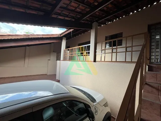 Casa com 250m² 2 quartos e 2 banheiros, à venda, no bairro Jardim Nossa Senhora das Graças em Mogi Guaçu