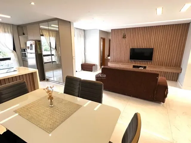 Casa com 390m² 3 quartos e 7 banheiros, à venda, no bairro Lago Parque em Londrina