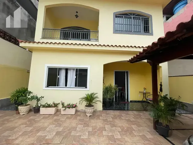 Casa com 192m² 4 quartos e 3 banheiros, à venda, no bairro Moquetá em Nova Iguaçu