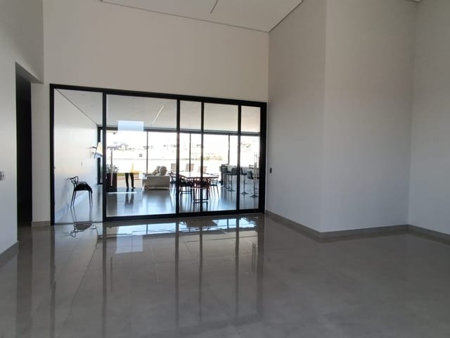 Casa com 1000m² 3 quartos e 5 banheiros, à venda, no bairro Residencial Fazenda Alta Vista em Salto de Pirapora
