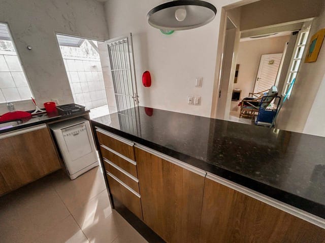 Casa 2 quartos e 2 banheiros, à venda, no bairro Rio da Praia em Bertioga