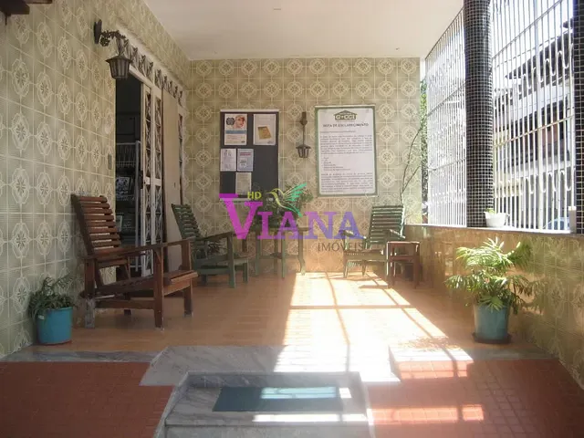 Casa com 342m² 4 quartos e 4 banheiros, à venda ou para alugar, no bairro Ferroviários em Cachoeiro de Itapemirim