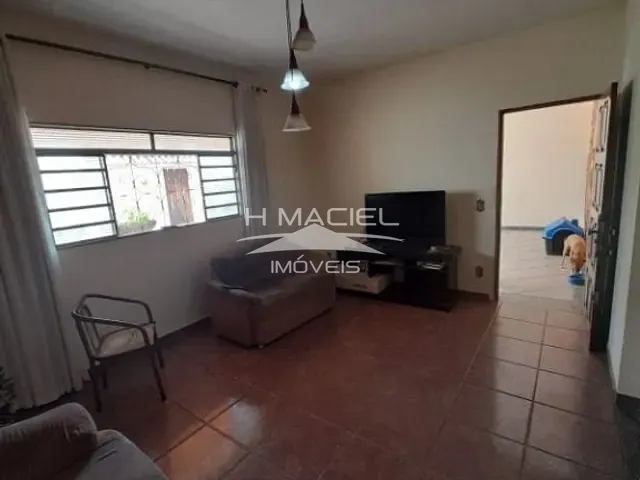 Casa com 250m² 3 quartos e 3 banheiros, à venda, no bairro Vila Proost de Souza em Campinas