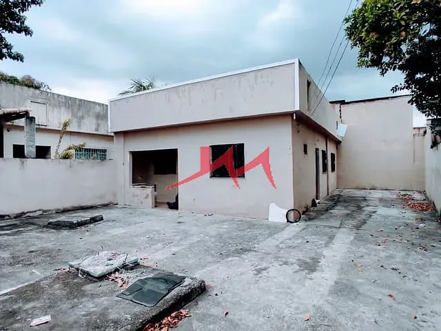 Casa com 183m² 2 quartos e 1 banheiro, à venda, no bairro Trindade em São Gonçalo