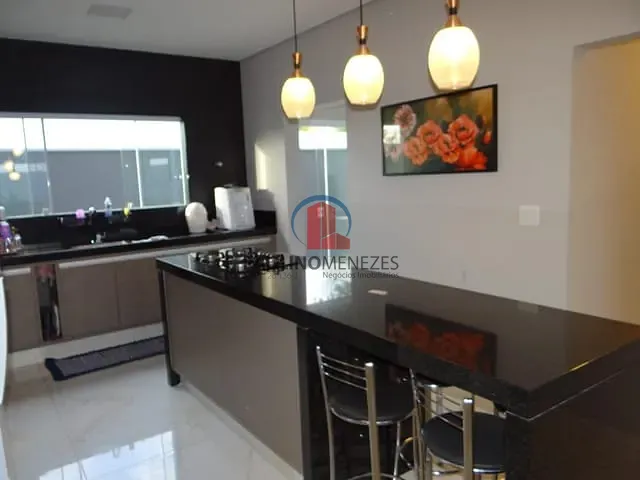 Casa com 360m² 4 quartos e 2 banheiros, à venda, no bairro Jardim Santa Alice em Santa Bárbara D'Oeste