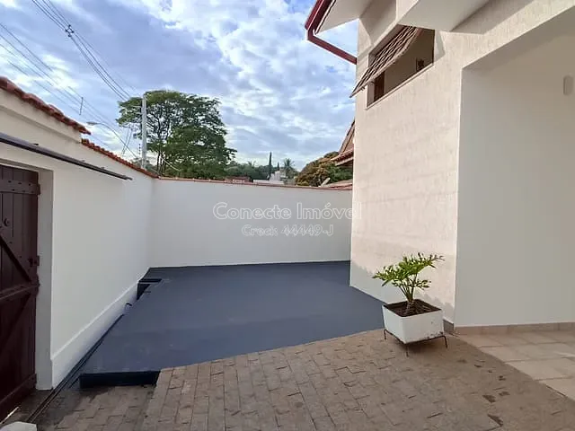 Casa com 316m² 4 quartos e 3 banheiros, à venda, no bairro Jardim Botânico em Jaguariúna