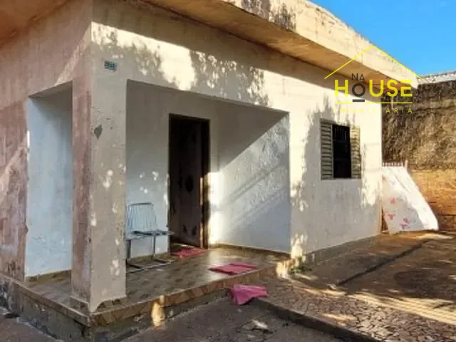 Casa com 254m², à venda, no bairro Jardim das Palmeiras I em Votuporanga