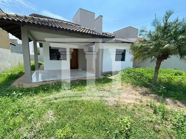 Casa 2 quartos e 2 banheiros, para alugar, no bairro Residencial Florença em Sinop
