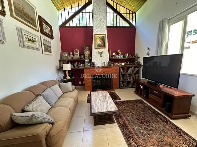 Casa com 15448m² 3 quartos e 2 banheiros, à venda, no bairro Carlos Guinle em Teresópolis