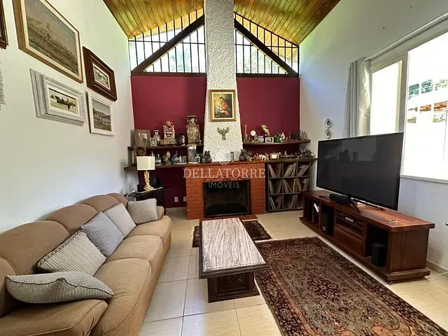 Casa com 15448m² 3 quartos e 2 banheiros, à venda, no bairro Carlos Guinle em Teresópolis