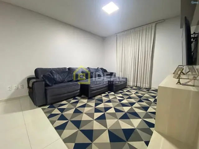 Casa com 289m² 4 quartos e 4 banheiros, à venda, no bairro Jardim em Concórdia