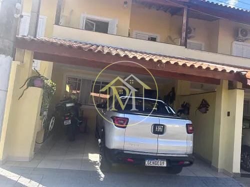Casa à venda com 3 quartos, 106m² - Foto 2