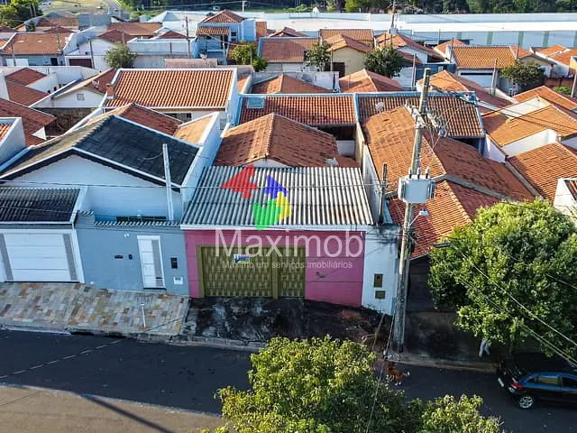 Casa com 160m² 2 quartos e 2 banheiros, à venda, no bairro Conjunto Habitacional Hélio Nicolai em Itapira