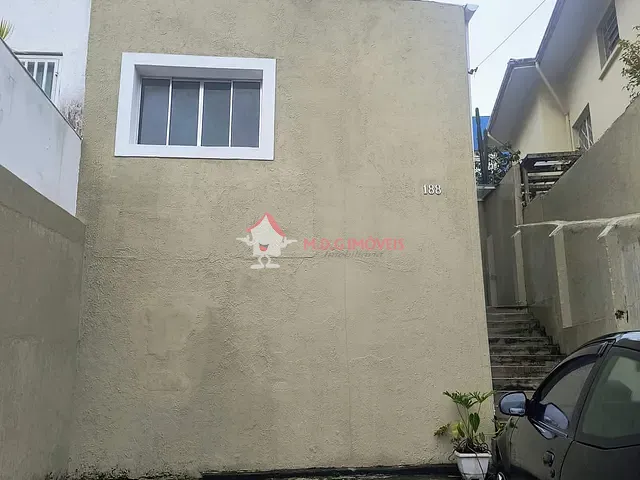 Casa com 180m² 4 quartos e 4 banheiros, para alugar, no bairro Vila Monumento em São Paulo
