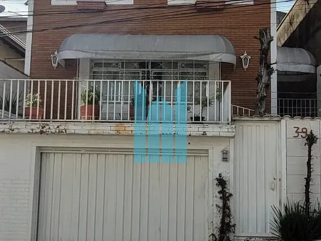 Casa 3 quartos e 2 banheiros, à venda, no bairro Nossa Senhora Aparecida em Poços de Caldas