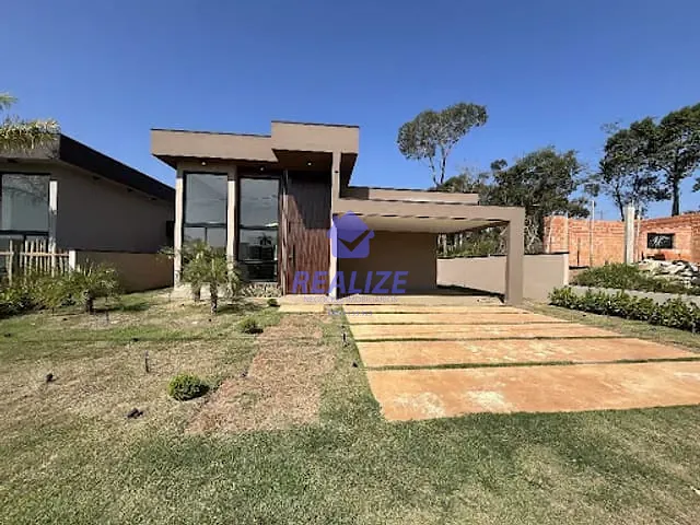 Casa com 450m² 3 quartos e 4 banheiros, à venda, no bairro Centro em Pardinho