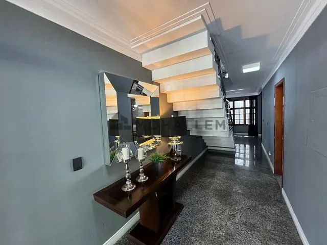 Casa com 500m², à venda, no bairro Varginha em Itajubá