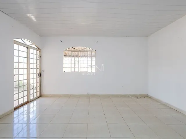 Casa 5 quartos e 2 banheiros, à venda, no bairro Setor Habitacional Arniqueira (Águas Claras) em Brasília