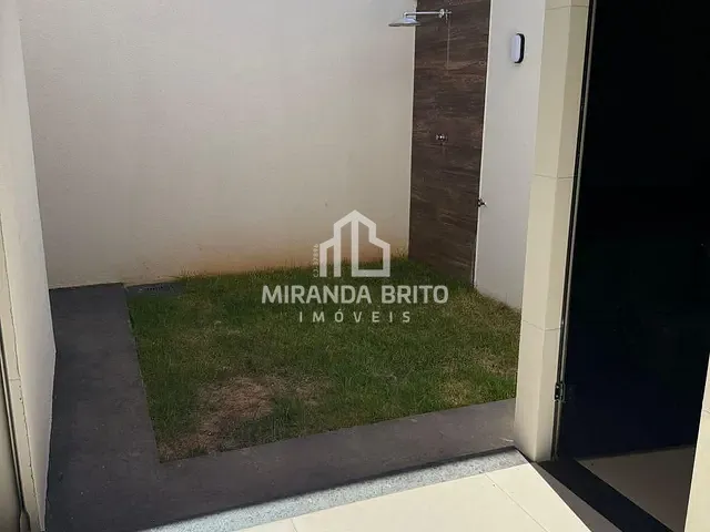 Casa 3 quartos e 3 banheiros, à venda, no bairro Independência - 1º Complemento Setor das Mansões em Aparecida de Goiânia