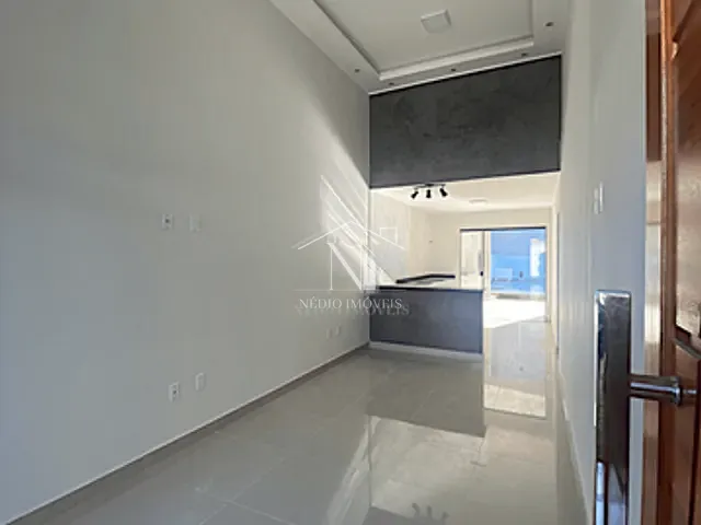 Casa com 300m² 2 quartos e 1 banheiro, à venda, no bairro Jardim Atlântico Oeste (Itaipuaçu) em Maricá