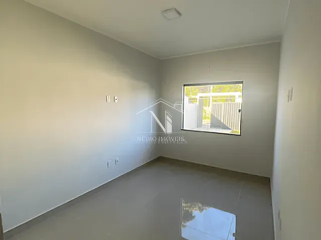 Casa com 300m² 2 quartos e 1 banheiro, à venda, no bairro Jardim Atlântico Oeste (Itaipuaçu) em Maricá