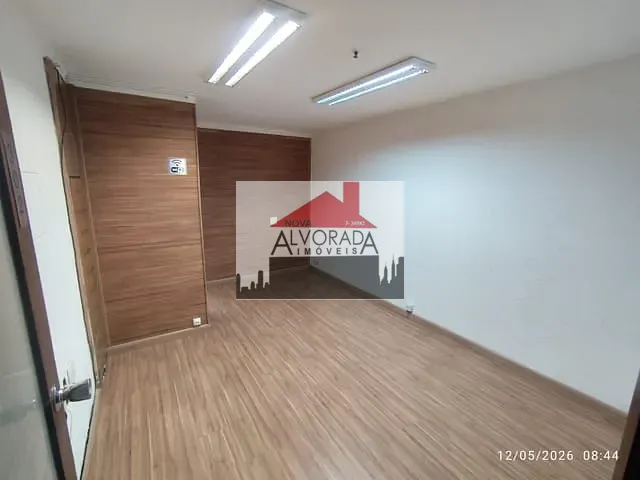 Sala com 38m², para alugar, no bairro Vila Leopoldina em São Paulo