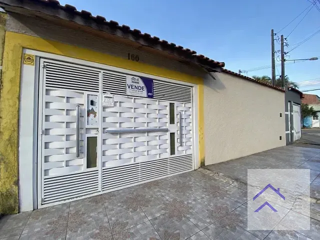 Casa com 230m² 2 quartos e 2 banheiros, à venda, no bairro Jardim dos Ipês em Suzano