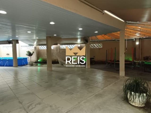 Casa com 581m² 3 quartos e 3 banheiros, à venda, no bairro Campo Grande em Rio de Janeiro