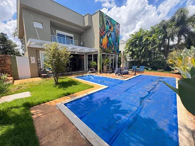 Casa com 700m² 4 quartos e 5 banheiros, à venda, no bairro Residencial Alphaville Flamboyant em Goiânia