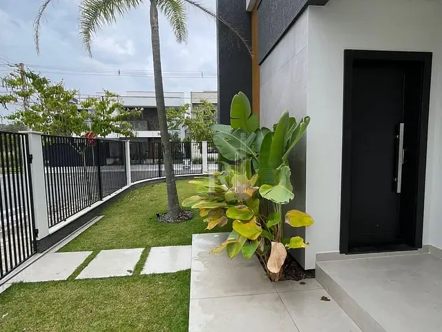 Casa com 273m² 3 quartos e 1 banheiro, à venda, no bairro Areias  em Tijucas