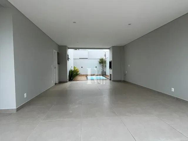 Casa com 273m² 3 quartos e 1 banheiro, à venda, no bairro Areias em Tijucas