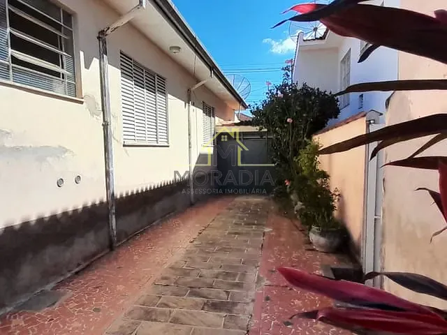 Casa com 520m² 3 quartos e 1 banheiro, à venda, no bairro Parque das Orquídeas em Guaxupé