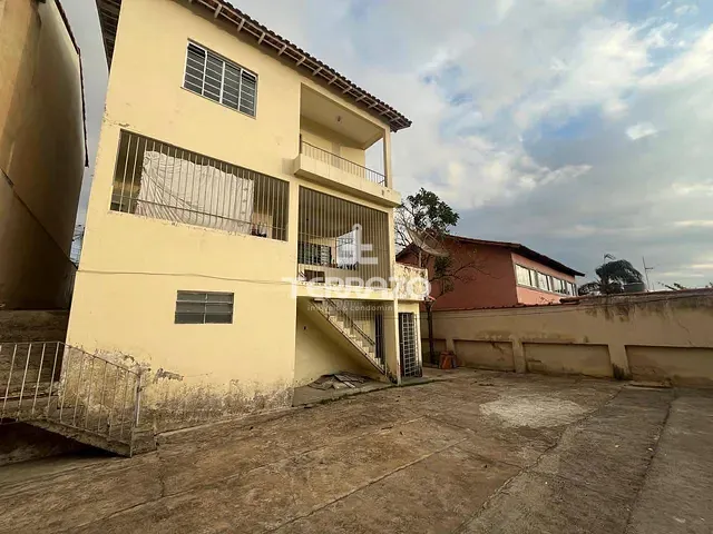 Casa com 233m² 3 quartos e 2 banheiros, à venda, no bairro Água Limpa ( Monte Verde ) em Volta Redonda