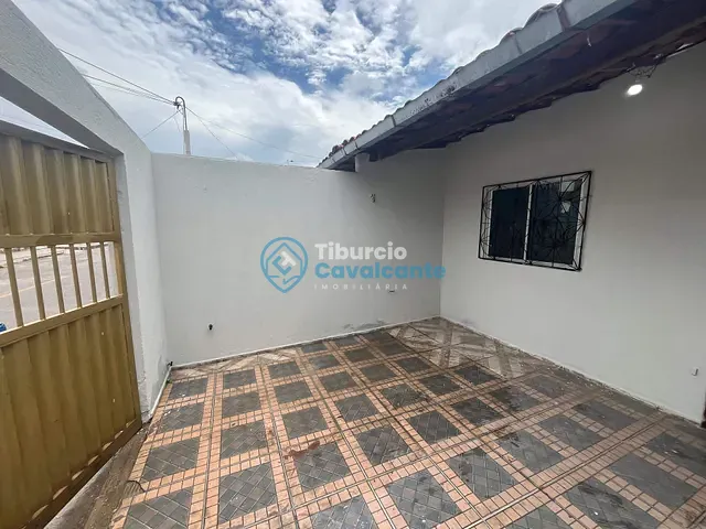 Casa 2 quartos e 1 banheiro, para alugar, no bairro Parque São João em Maranguape