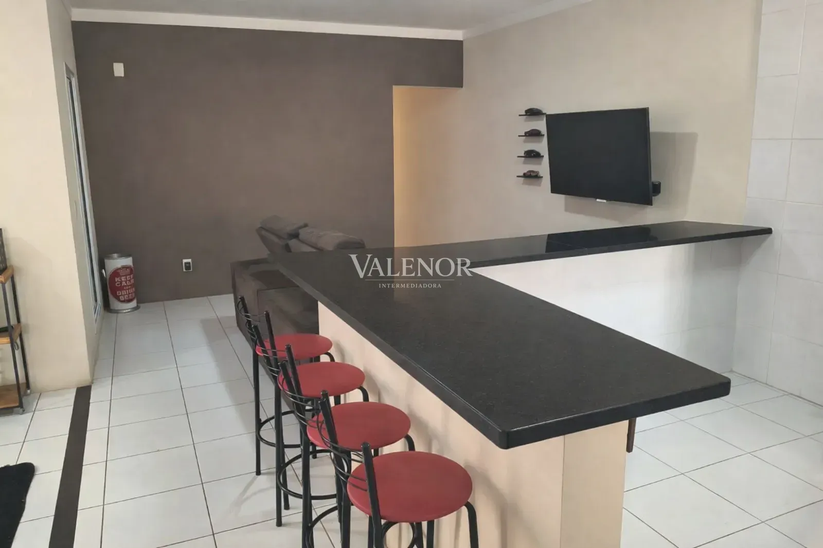 Casa, 4 quartos, 288 m² - Foto 2
