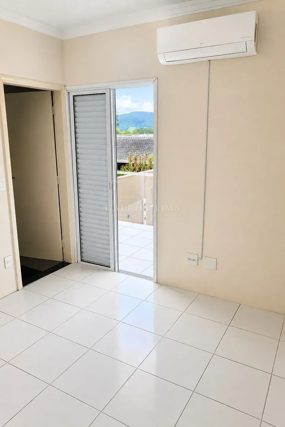 Casa, 4 quartos, 288 m² - Foto 33
