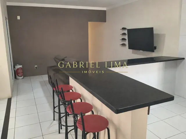 Casa com 353m² 4 quartos e 4 banheiros, à venda, no bairro Horto Santo Antonio em Jundiaí