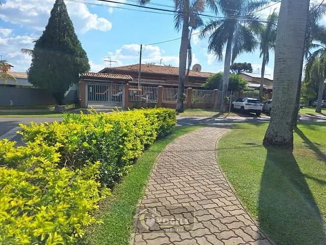 Casa 3 quartos e 4 banheiros, à venda, no bairro Palm Park em Holambra
