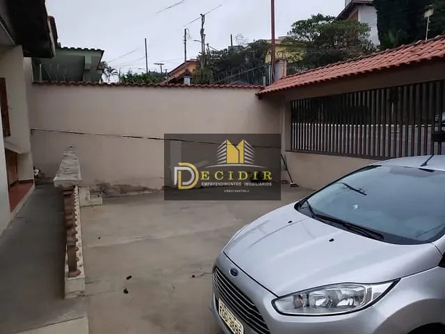 Casa com 330m² 3 quartos e 4 banheiros, à venda, no bairro Parque São Rafael em São Paulo