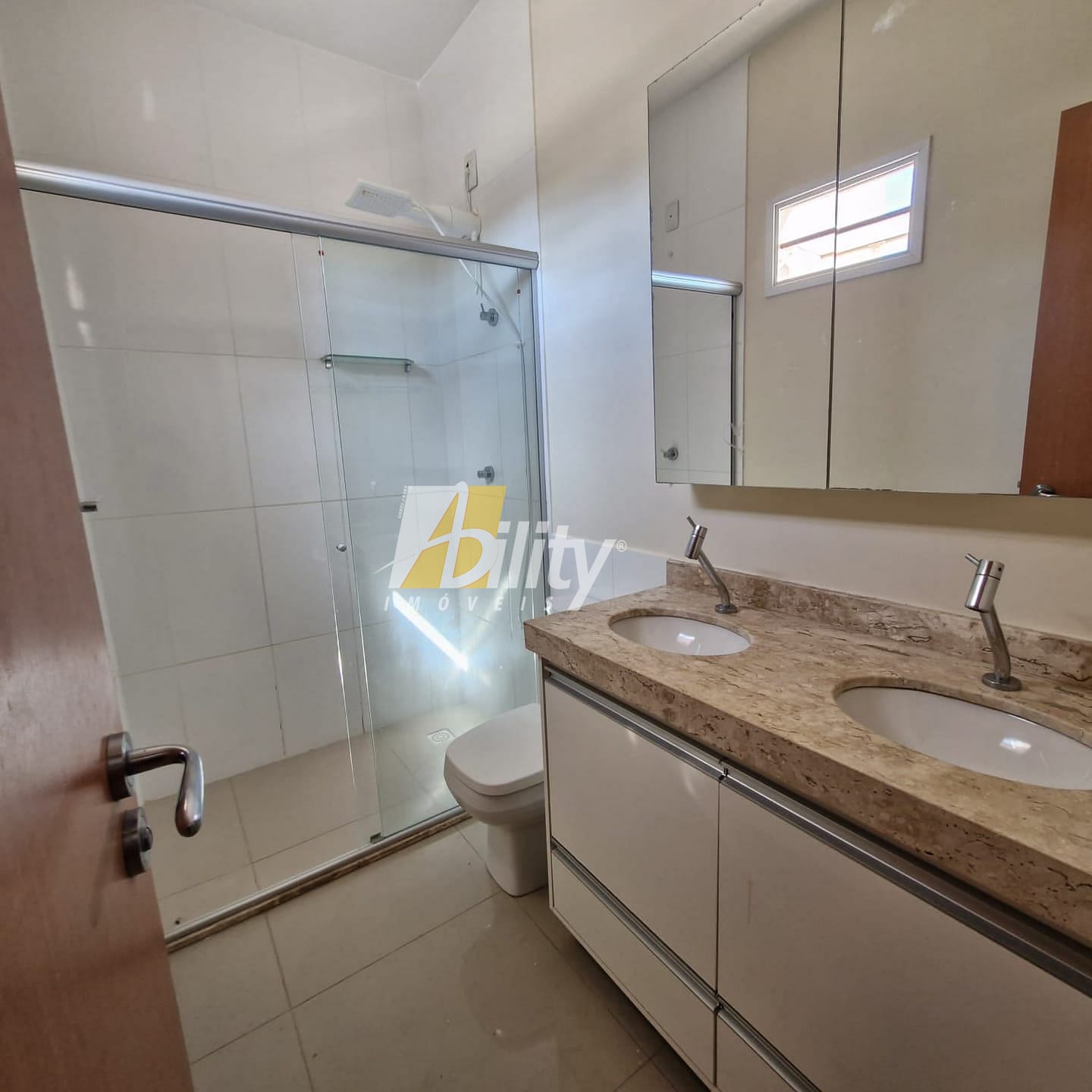 Casa para alugar com 3 quartos, 145m² - Foto 10