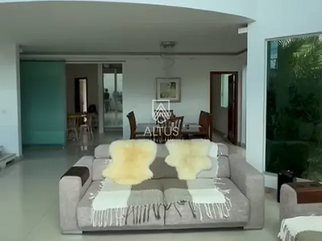 Casa com 300m² 3 quartos e 1 banheiro, à venda, no bairro Abrantes em Camaçari