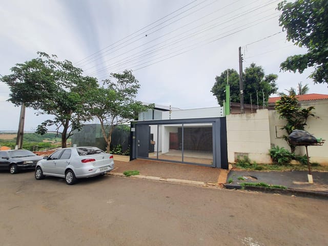 Casa 2 quartos e 4 banheiros, à venda ou para alugar, no bairro Jardim Residencial Granville em Ibiporã