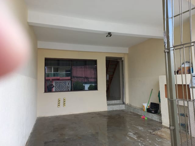 Casa 2 quartos e 2 banheiros, à venda, no bairro Jardim Itapeva em Mauá