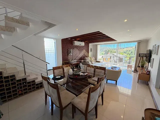 Casa 3 quartos e 4 banheiros, à venda, no bairro Nova Gramado em Juiz de Fora