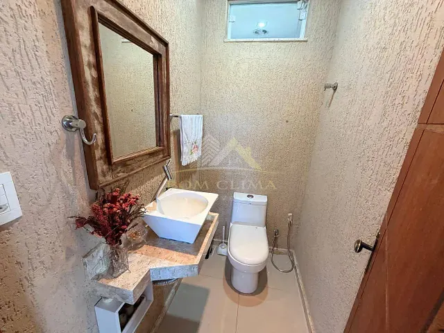 Casa 3 quartos e 4 banheiros, à venda, no bairro Nova Gramado em Juiz de Fora