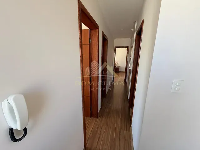 Casa 3 quartos e 4 banheiros, à venda, no bairro Nova Gramado em Juiz de Fora
