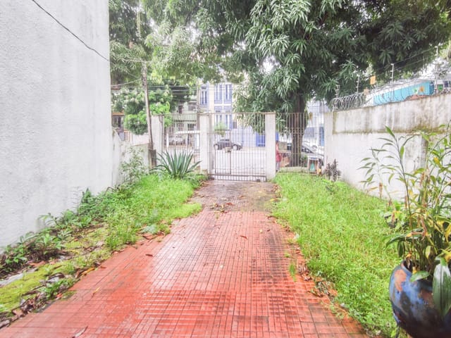 Casa 4 quartos e 2 banheiros, à venda, no bairro Umarizal em Belém