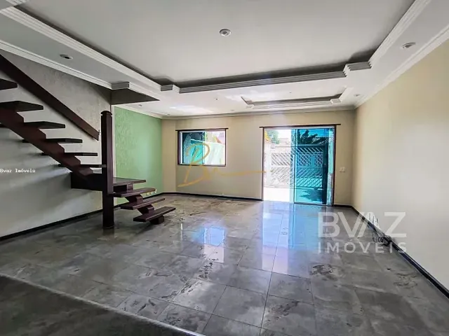 Casa com 130m² 4 quartos e 6 banheiros, para alugar, no bairro Vila Blanche em Cabo Frio