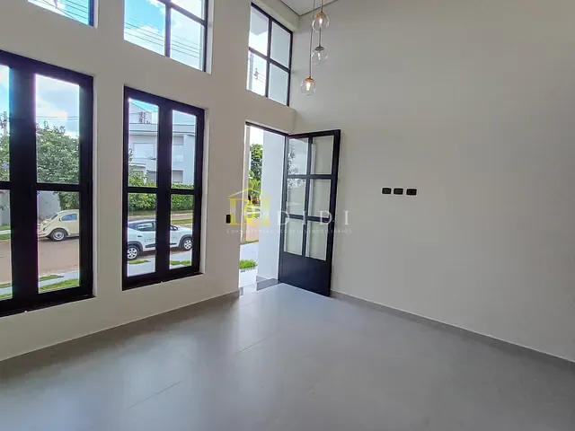 Casa 3 quartos e 2 banheiros, à venda, no bairro Portal Ville Flamboyant em Porto Feliz